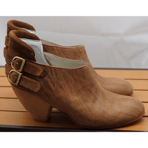 Carla Danelli Booties Brown Leather Ankle Buckle Wood Heel Size 40